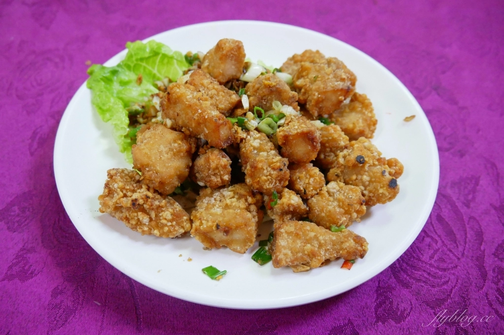 台中南屯|黎明福利餐廳.體驗在地下室用餐的感覺,黎明新村40年眷村家常菜 @飛天璇的口袋 台中南屯|黎明福利餐廳.體驗在地下室用餐的感覺,黎明新村40年眷村家常菜 @飛天璇的口袋