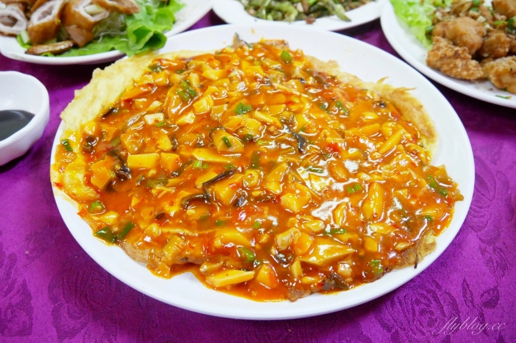 台中南屯|黎明福利餐廳.體驗在地下室用餐的感覺,黎明新村40年眷村家常菜 @飛天璇的口袋 台中南屯|黎明福利餐廳.體驗在地下室用餐的感覺,黎明新村40年眷村家常菜 @飛天璇的口袋