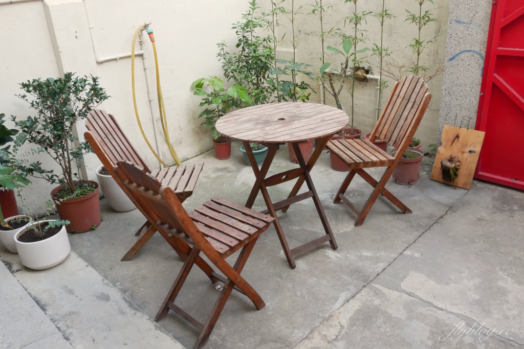 台中西區｜三回SanHui．老宅改建的咖啡館，自製生吐司很美味 @飛天璇的口袋