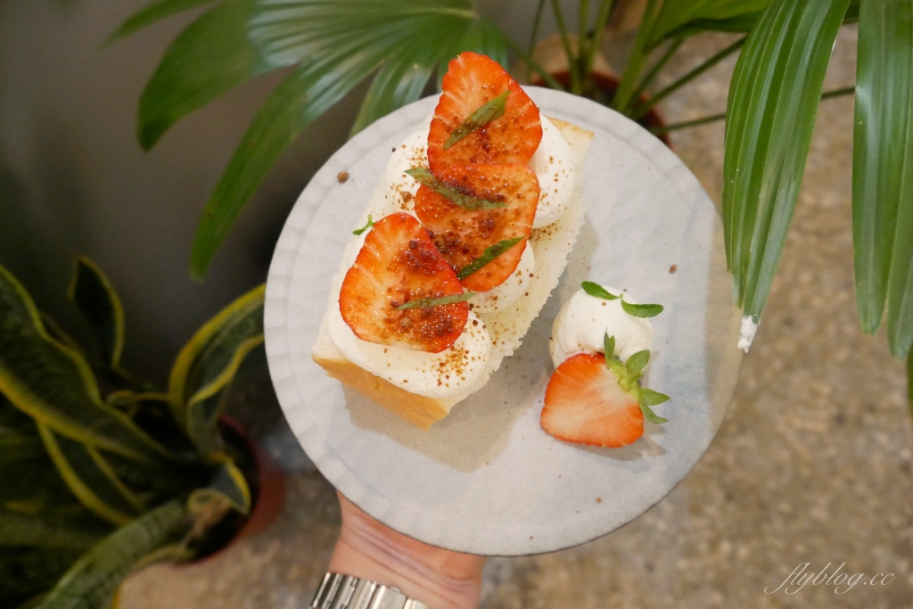 台中西區｜三回SanHui．老宅改建的咖啡館，自製生吐司很美味 @飛天璇的口袋