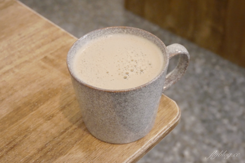 台中西區｜三回SanHui．老宅改建的咖啡館，自製生吐司很美味 @飛天璇的口袋