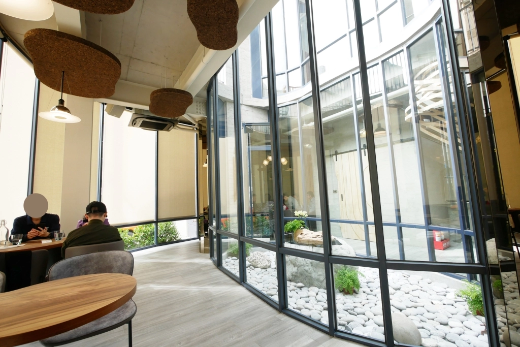 台中南屯|啡文學咖啡館永春店,城市中的玻璃屋咖啡館,南屯早午餐下午茶推薦 @飛天璇的口袋 台中南屯|啡文學咖啡館永春店,城市中的玻璃屋咖啡館,南屯早午餐下午茶推薦 @飛天璇的口袋
