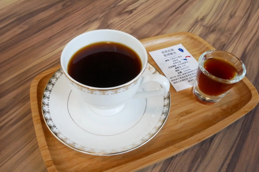 台中南屯|啡文學咖啡館永春店,城市中的玻璃屋咖啡館,南屯早午餐下午茶推薦 @飛天璇的口袋 台中南屯|啡文學咖啡館永春店,城市中的玻璃屋咖啡館,南屯早午餐下午茶推薦 @飛天璇的口袋