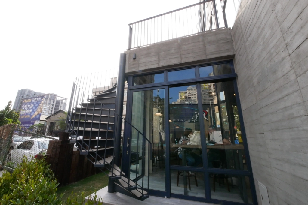 台中南屯|啡文學咖啡館永春店,城市中的玻璃屋咖啡館,南屯早午餐下午茶推薦 @飛天璇的口袋 台中南屯|啡文學咖啡館永春店,城市中的玻璃屋咖啡館,南屯早午餐下午茶推薦 @飛天璇的口袋