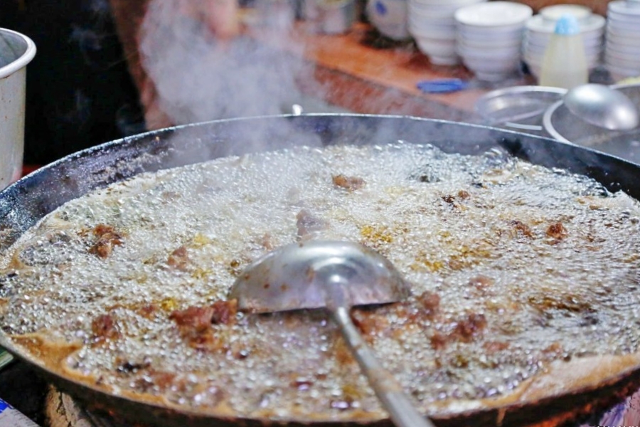 嘉義東區|袁家筒仔米糕.嘉義東市場人氣小吃攤,傳承一甲子的銅板美食 @飛天璇的口袋 嘉義東區|袁家筒仔米糕.嘉義東市場人氣小吃攤,傳承一甲子的銅板美食 @飛天璇的口袋