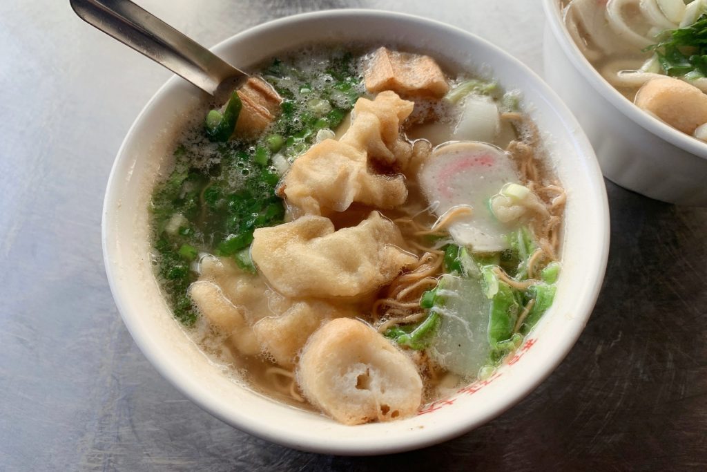 醇涎坊鍋燒意麵｜台南保安路的排隊美食，一碗55元簡單就是美味 @飛天璇的口袋