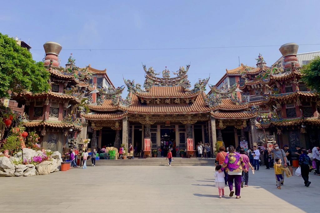 【2025大甲小吃美食懶人包】3月瘋媽祖也要瘋美食，大甲鎮瀾宮周邊美食推薦 @飛天璇的口袋