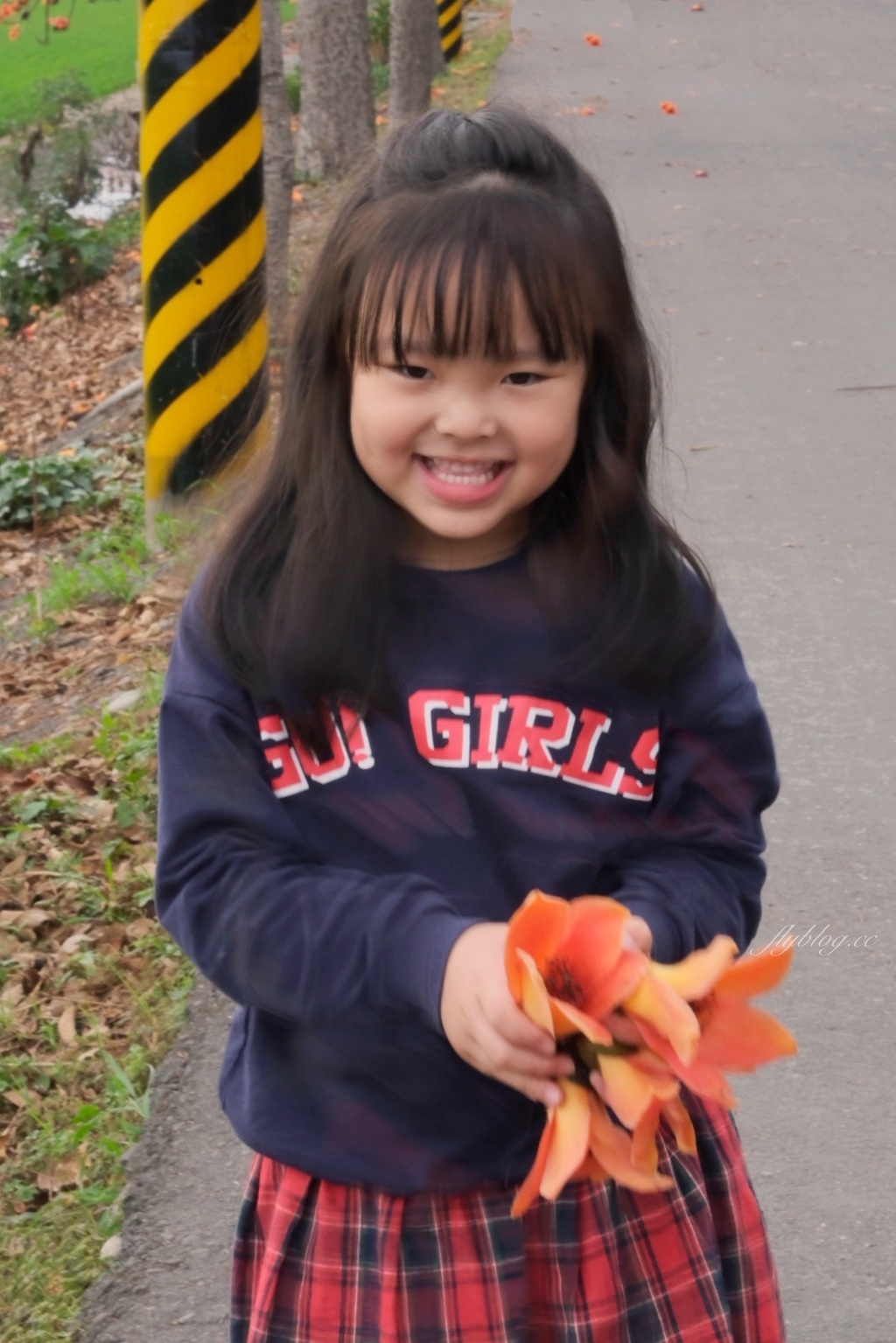 彰化埤頭｜東螺溪木棉花道，台灣最長木棉花道，600多株綿延1.5公里超壯觀 @飛天璇的口袋