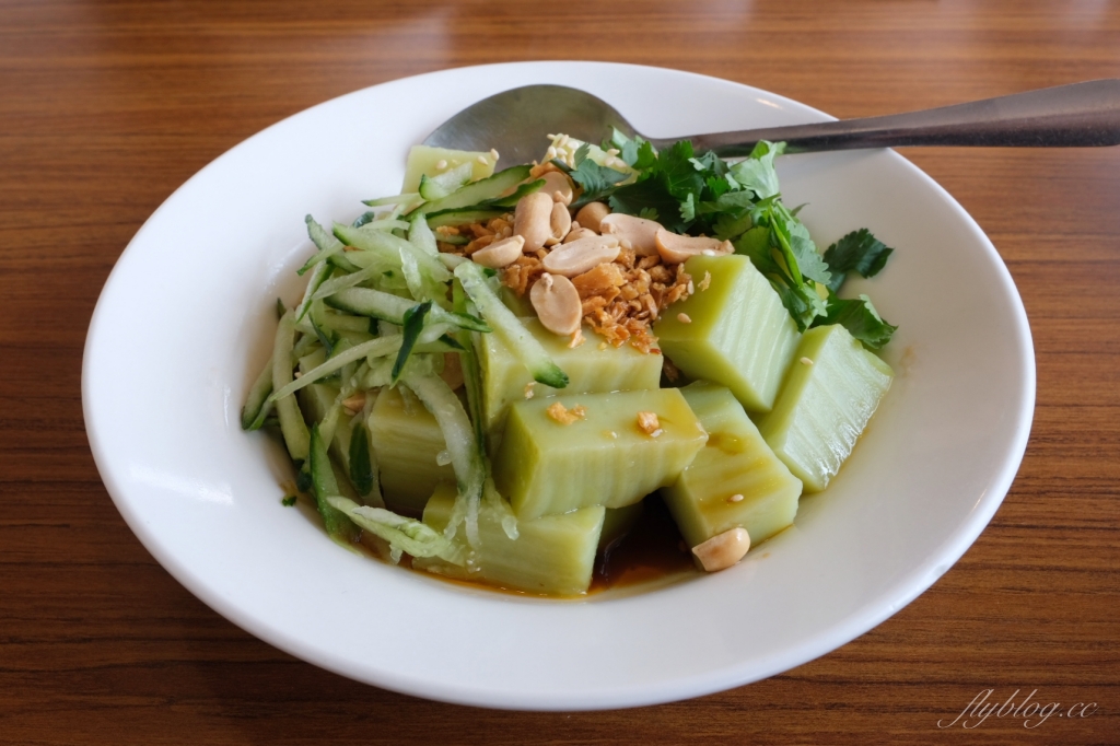 魯媽媽雲南擺夷料理｜清境最超人氣的「魯媽媽」雲南料理，座擁海拔2000公尺的美景 @飛天璇的口袋