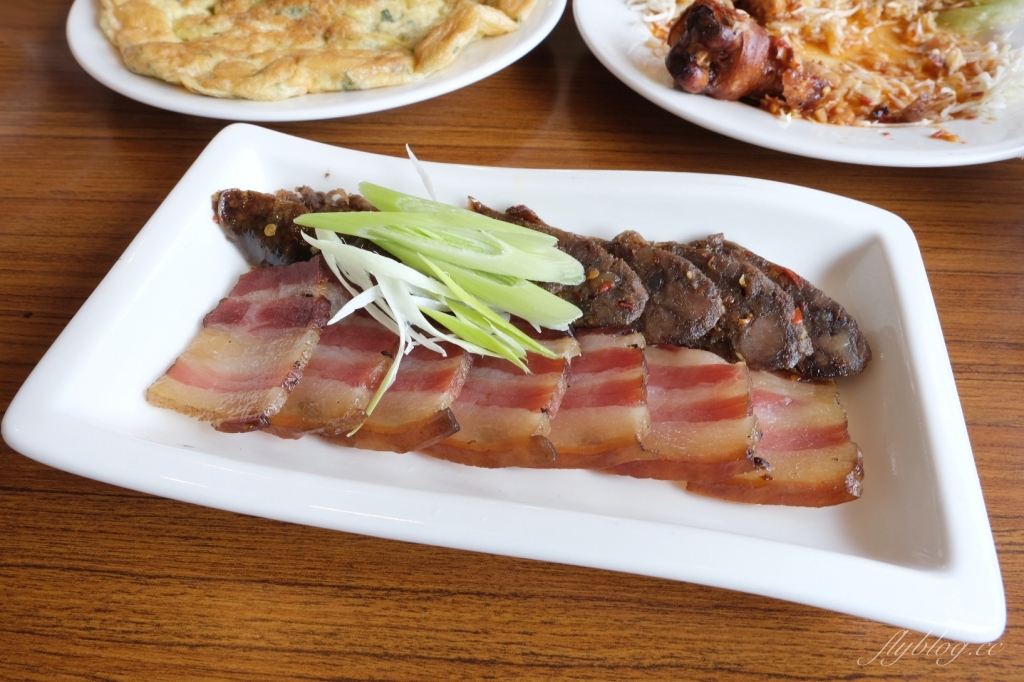 魯媽媽雲南擺夷料理｜清境最超人氣的「魯媽媽」雲南料理，座擁海拔2000公尺的美景 @飛天璇的口袋