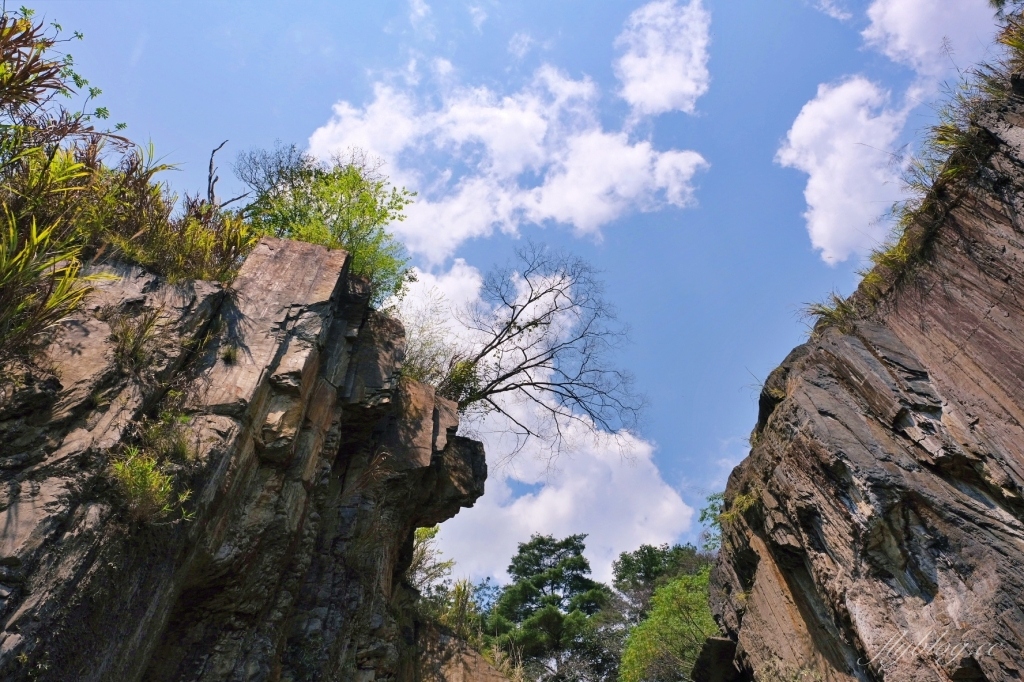 南投仁愛夢谷瀑布|步行5分鐘欣賞自然美景,15公尺高的懸谷式瀑布 @飛天璇的口袋 南投仁愛夢谷瀑布|步行5分鐘欣賞自然美景,15公尺高的懸谷式瀑布 @飛天璇的口袋