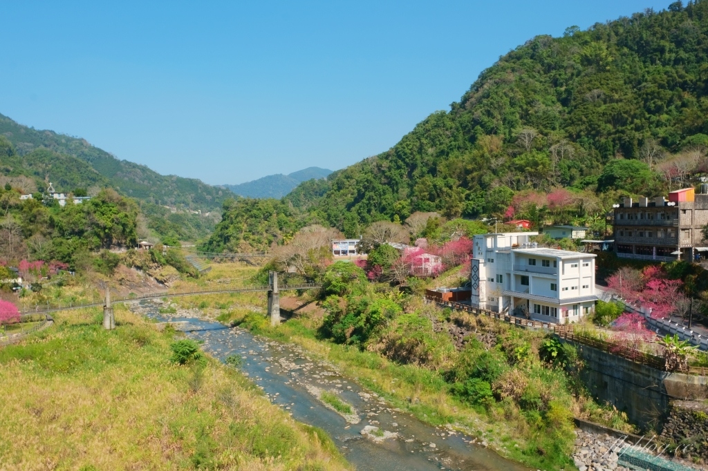 新竹清泉|新竹一日遊,清泉部落,張學良故居.將軍湯.三毛夢屋.清泉吊橋.清泉藝術之森.清泉步道.清泉天主教堂.老王客棧 @飛天璇的口袋 新竹清泉|新竹一日遊,清泉部落,張學良故居.將軍湯.三毛夢屋.清泉吊橋.清泉藝術之森.清泉步道.清泉天主教堂.老王客棧 @飛天璇的口袋