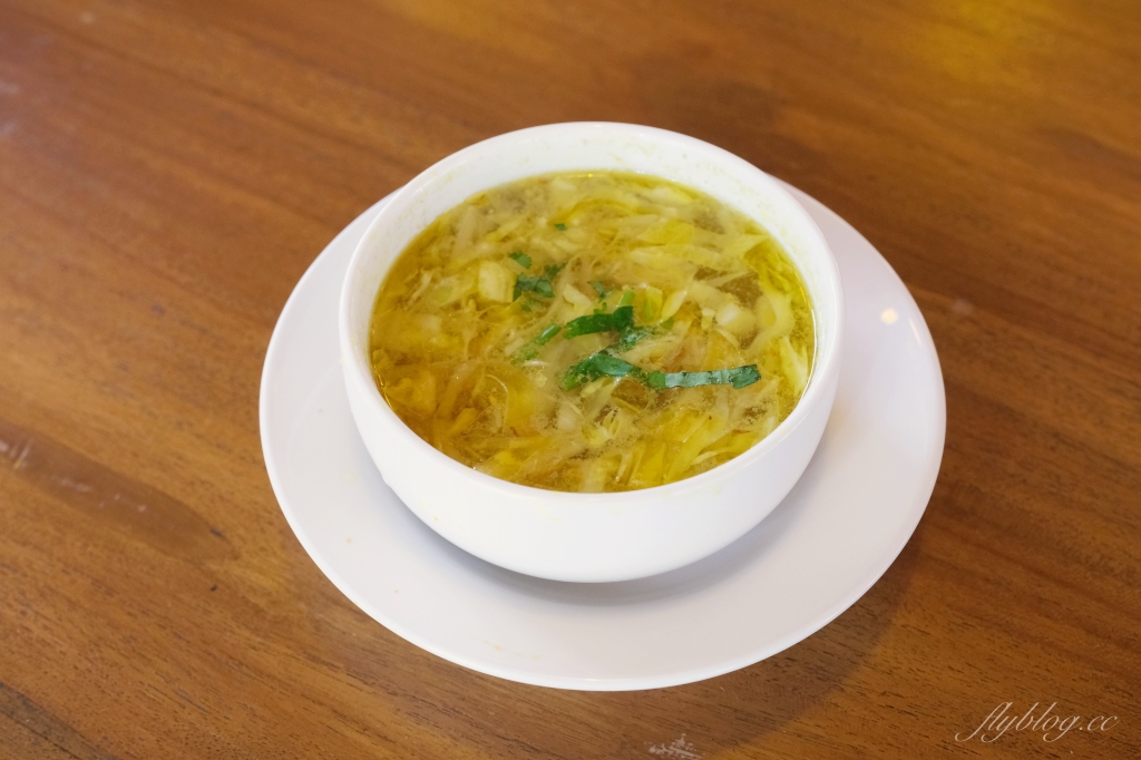 南投魚池｜烏布雨林峇里島主題餐廳，享受偽出國置身峇里島烏布，九族日月潭必吃美食 @飛天璇的口袋