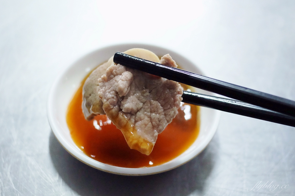 嘉義東區｜王家祖傳本產牛雜湯．東市場超人氣小吃美食，榮獲台灣500碗的推薦 @飛天璇的口袋