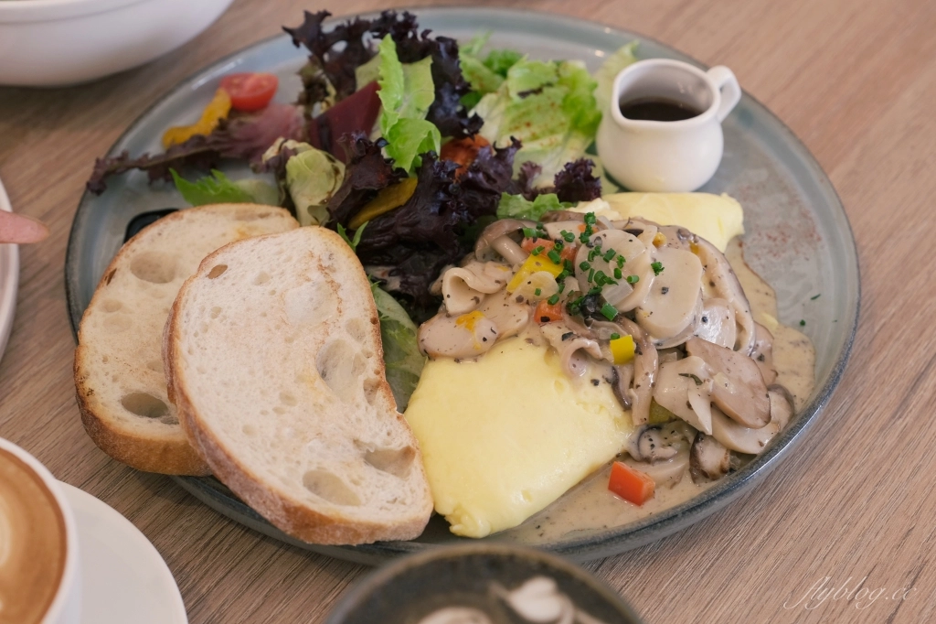 台中北屯|楓葉咖啡 The Maple Cafe.大坑地區人氣早午餐店,提供美味澳式早午餐 @飛天璇的口袋 台中北屯|楓葉咖啡 The Maple Cafe.大坑地區人氣早午餐店,提供美味澳式早午餐 @飛天璇的口袋