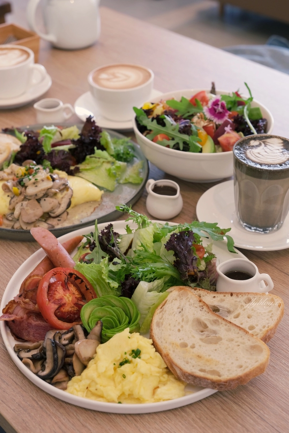 台中北屯|楓葉咖啡 The Maple Cafe.大坑地區人氣早午餐店,提供美味澳式早午餐 @飛天璇的口袋 台中北屯|楓葉咖啡 The Maple Cafe.大坑地區人氣早午餐店,提供美味澳式早午餐 @飛天璇的口袋