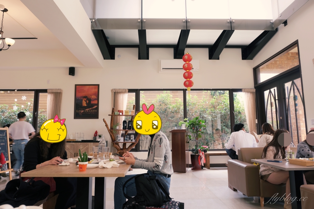 台中北屯｜楓葉咖啡 The Maple Cafe．大坑地區人氣早午餐店，提供美味澳式早午餐 @飛天璇的口袋