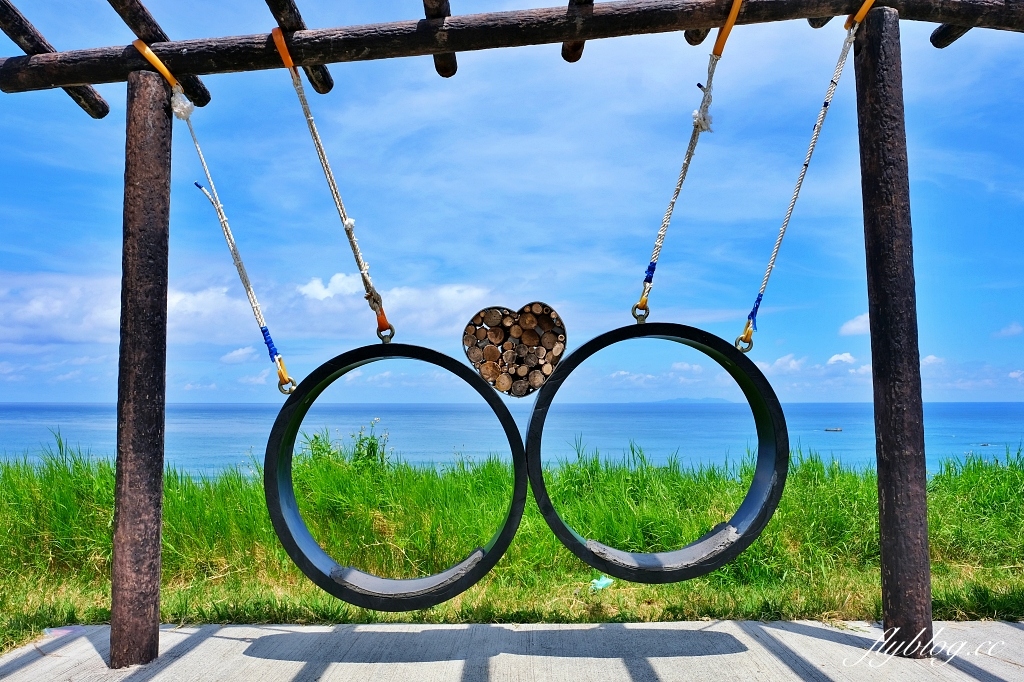 台東東河｜都蘭觀景平台，台東觀海小秘境，夢幻海景盪鞦韆，IG打卡裝置藝術 @飛天璇的口袋