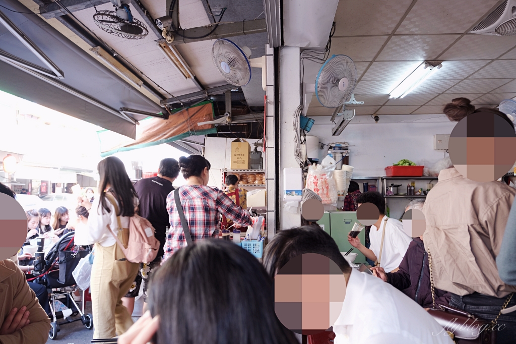 醇涎坊鍋燒意麵｜台南保安路的排隊美食，一碗55元簡單就是美味 @飛天璇的口袋