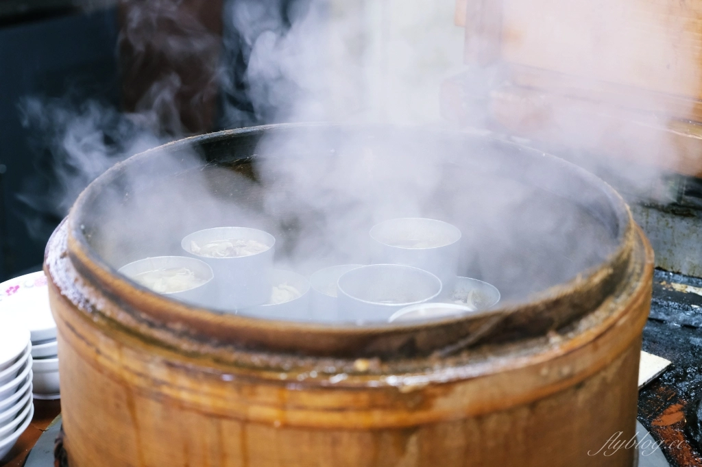 嘉義東區|袁家筒仔米糕.嘉義東市場人氣小吃攤,傳承一甲子的銅板美食 @飛天璇的口袋 嘉義東區|袁家筒仔米糕.嘉義東市場人氣小吃攤,傳承一甲子的銅板美食 @飛天璇的口袋