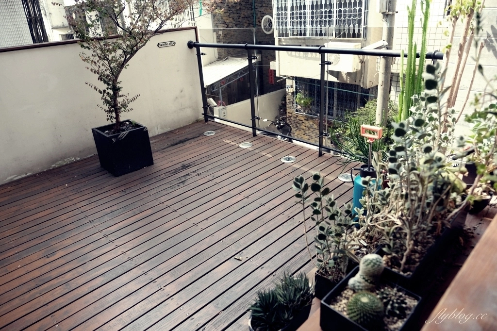 【台中北區】 Hausinc Cafe:台灣25間最棒的咖啡館之一,工業風設計提供早午餐和甜點 @飛天璇的口袋 【台中北區】 Hausinc Cafe:台灣25間最棒的咖啡館之一,工業風設計提供早午餐和甜點 @飛天璇的口袋