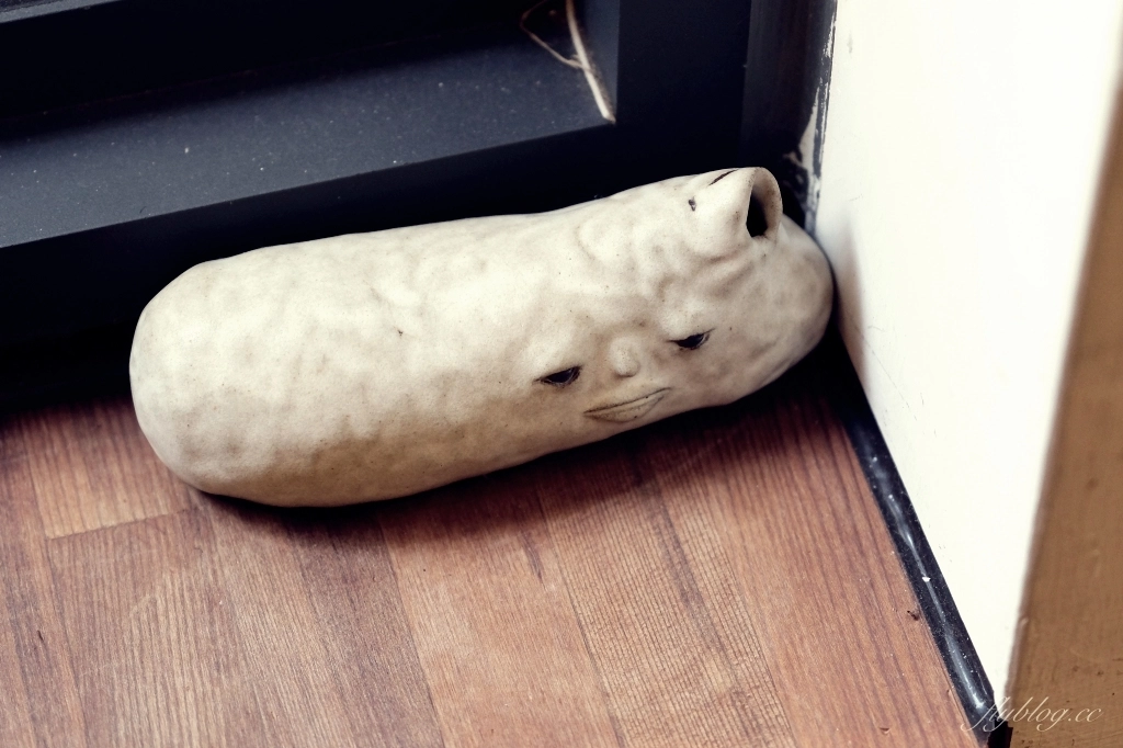 【台中北區】 Hausinc Cafe:台灣25間最棒的咖啡館之一,工業風設計提供早午餐和甜點 @飛天璇的口袋 【台中北區】 Hausinc Cafe:台灣25間最棒的咖啡館之一,工業風設計提供早午餐和甜點 @飛天璇的口袋