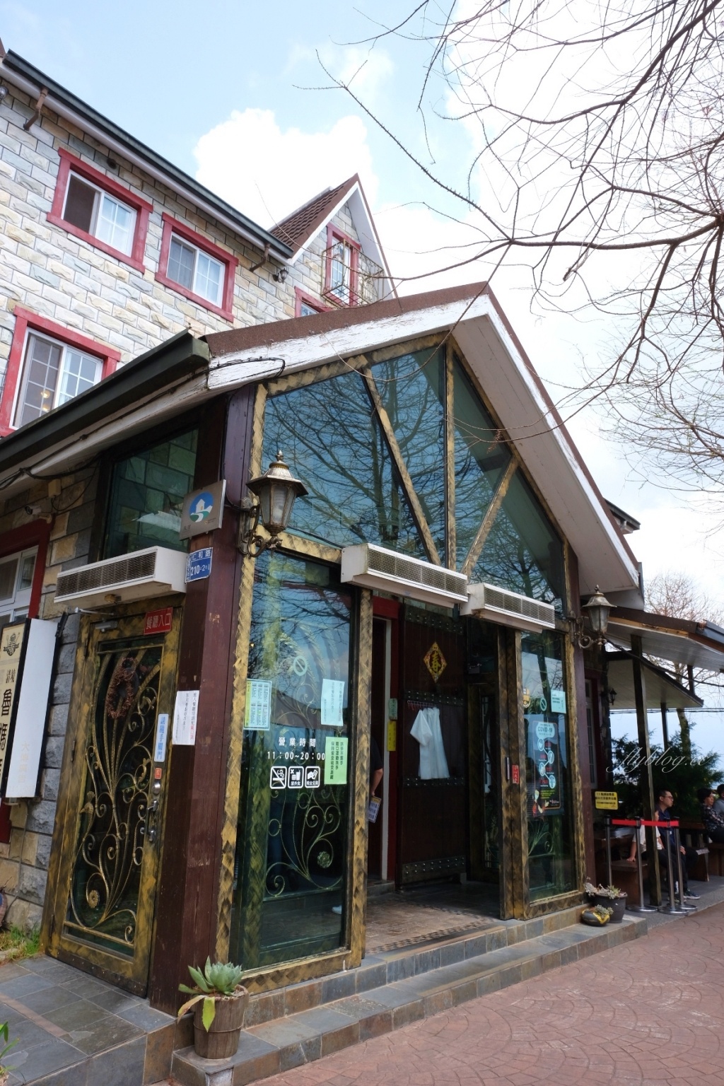 魯媽媽雲南擺夷料理｜清境最超人氣的「魯媽媽」雲南料理，座擁海拔2000公尺的美景 @飛天璇的口袋