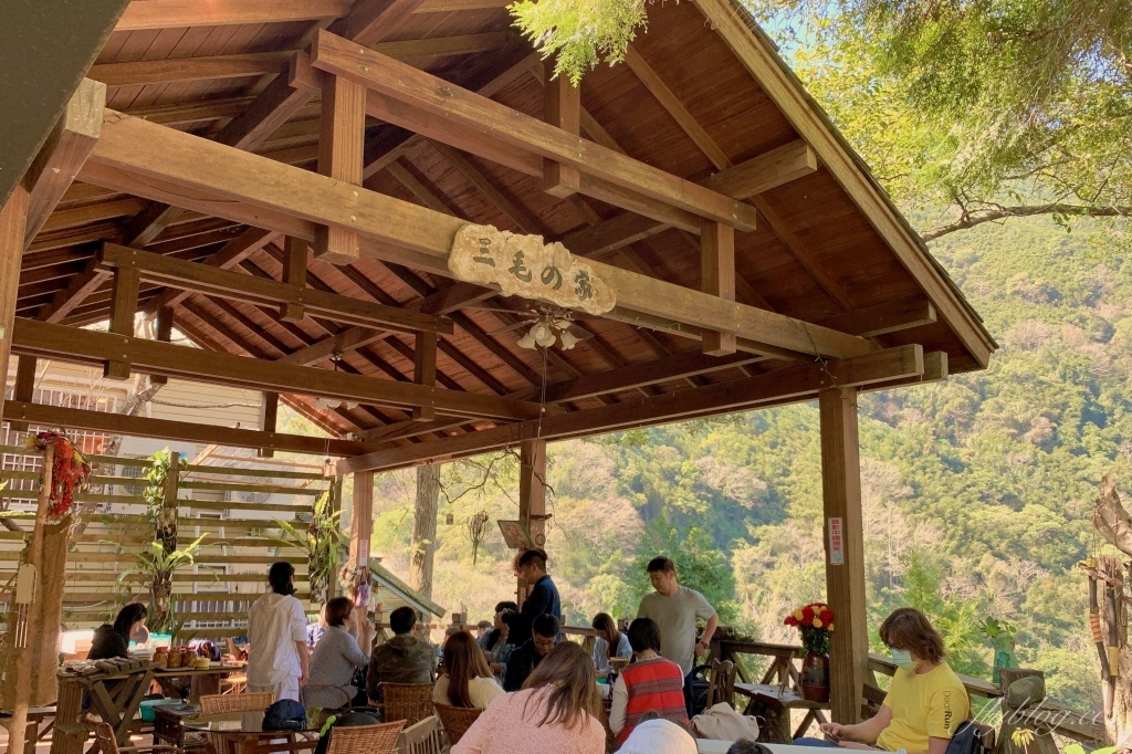 新竹清泉|新竹一日遊,清泉部落,張學良故居.將軍湯.三毛夢屋.清泉吊橋.清泉藝術之森.清泉步道.清泉天主教堂.老王客棧 @飛天璇的口袋 新竹清泉|新竹一日遊,清泉部落,張學良故居.將軍湯.三毛夢屋.清泉吊橋.清泉藝術之森.清泉步道.清泉天主教堂.老王客棧 @飛天璇的口袋