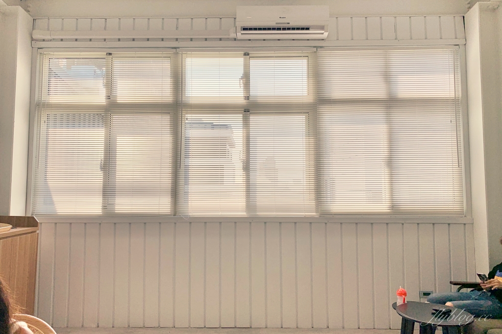 台中南屯｜ABG Coffee，台北超人氣咖啡館進駐台中公益路，港星余文樂品牌背書的咖啡館 @飛天璇的口袋