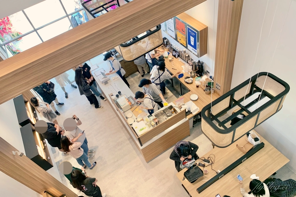 台中南屯｜ABG Coffee，台北超人氣咖啡館進駐台中公益路，港星余文樂品牌背書的咖啡館 @飛天璇的口袋