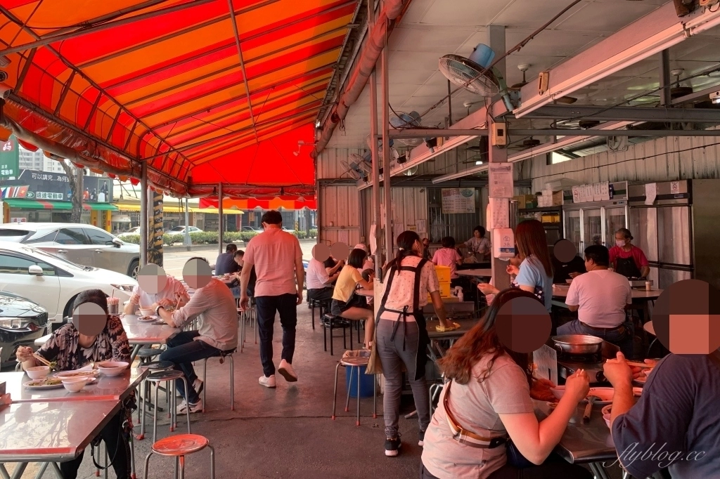 台中烏日｜張家晉牛雜．只賣白天的全牛料理，中午用餐時間座無虛席 @飛天璇的口袋