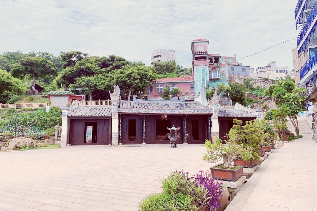 【馬祖南竿】南萌咖啡館:30年老宅搖身一變成為文青咖啡館,20公尺就可以抵達海邊 @飛天璇的口袋 【馬祖南竿】南萌咖啡館:30年老宅搖身一變成為文青咖啡館,20公尺就可以抵達海邊 @飛天璇的口袋