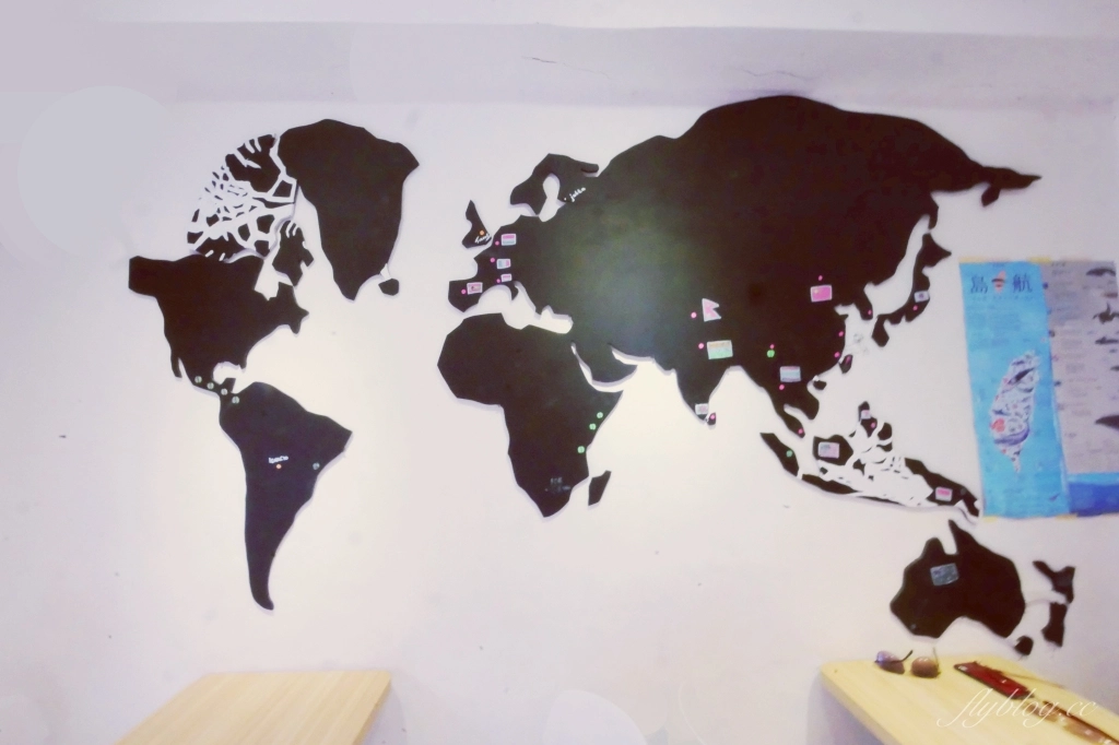 【馬祖南竿】南萌咖啡館:30年老宅搖身一變成為文青咖啡館,20公尺就可以抵達海邊 @飛天璇的口袋 【馬祖南竿】南萌咖啡館:30年老宅搖身一變成為文青咖啡館,20公尺就可以抵達海邊 @飛天璇的口袋