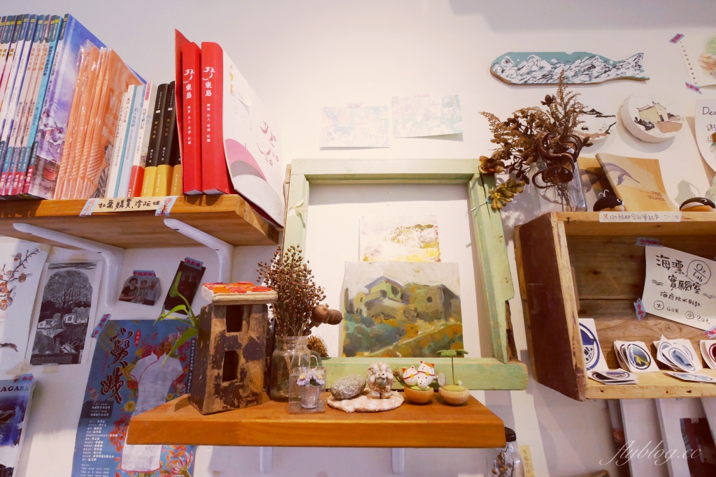 【馬祖南竿】南萌咖啡館:30年老宅搖身一變成為文青咖啡館,20公尺就可以抵達海邊 @飛天璇的口袋 【馬祖南竿】南萌咖啡館:30年老宅搖身一變成為文青咖啡館,20公尺就可以抵達海邊 @飛天璇的口袋