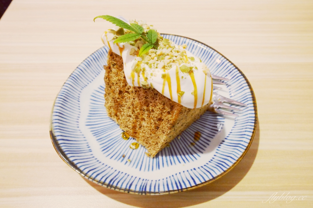 【馬祖南竿】南萌咖啡館:30年老宅搖身一變成為文青咖啡館,20公尺就可以抵達海邊 @飛天璇的口袋 【馬祖南竿】南萌咖啡館:30年老宅搖身一變成為文青咖啡館,20公尺就可以抵達海邊 @飛天璇的口袋