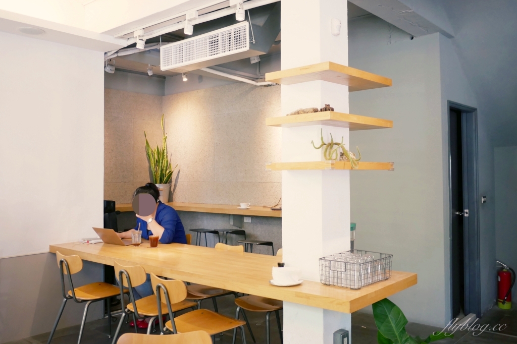 台中西區|Solidbean 硬豆咖啡.隱身精明商圈巷弄裡的澳式早午餐店 @飛天璇的口袋 台中西區|Solidbean 硬豆咖啡.隱身精明商圈巷弄裡的澳式早午餐店 @飛天璇的口袋