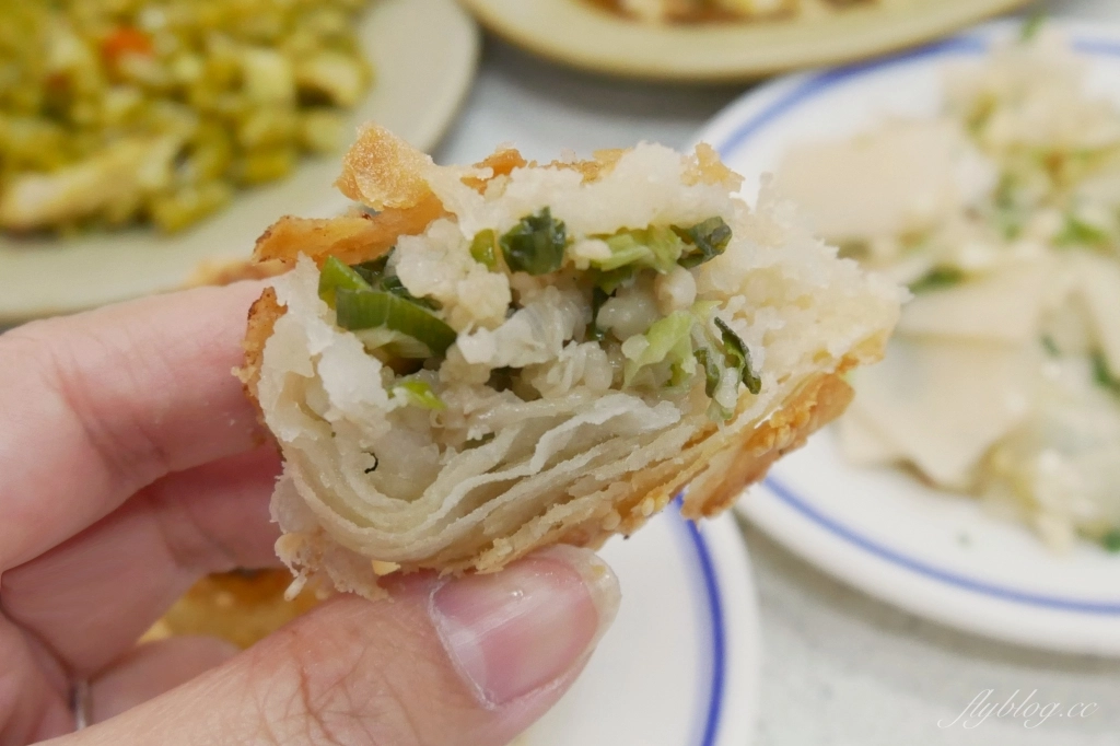 台中大雅|老趙傳統麵食館.清泉崗老字號麵食館,冬天限定酸菜白肉鍋要預訂 @飛天璇的口袋 台中大雅|老趙傳統麵食館.清泉崗老字號麵食館,冬天限定酸菜白肉鍋要預訂 @飛天璇的口袋