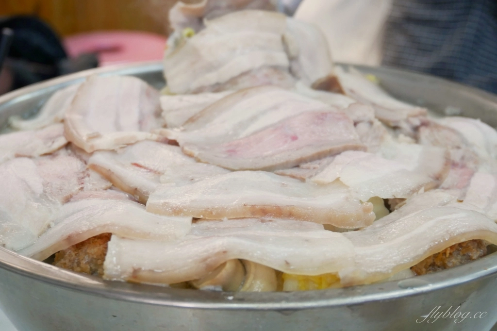 台中大雅|老趙傳統麵食館.清泉崗老字號麵食館,冬天限定酸菜白肉鍋要預訂 @飛天璇的口袋 台中大雅|老趙傳統麵食館.清泉崗老字號麵食館,冬天限定酸菜白肉鍋要預訂 @飛天璇的口袋