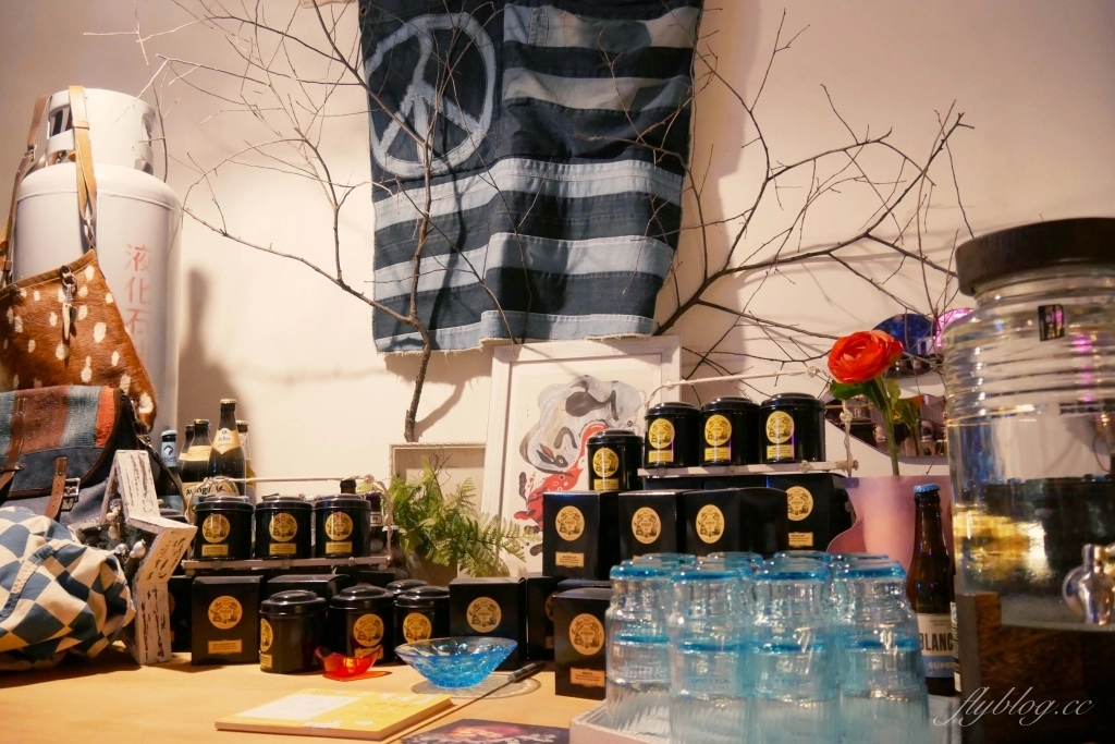 新竹北區｜吉十咖啡．新竹城隍廟人氣咖啡館，肉桂捲控必朝聖的名店 @飛天璇的口袋