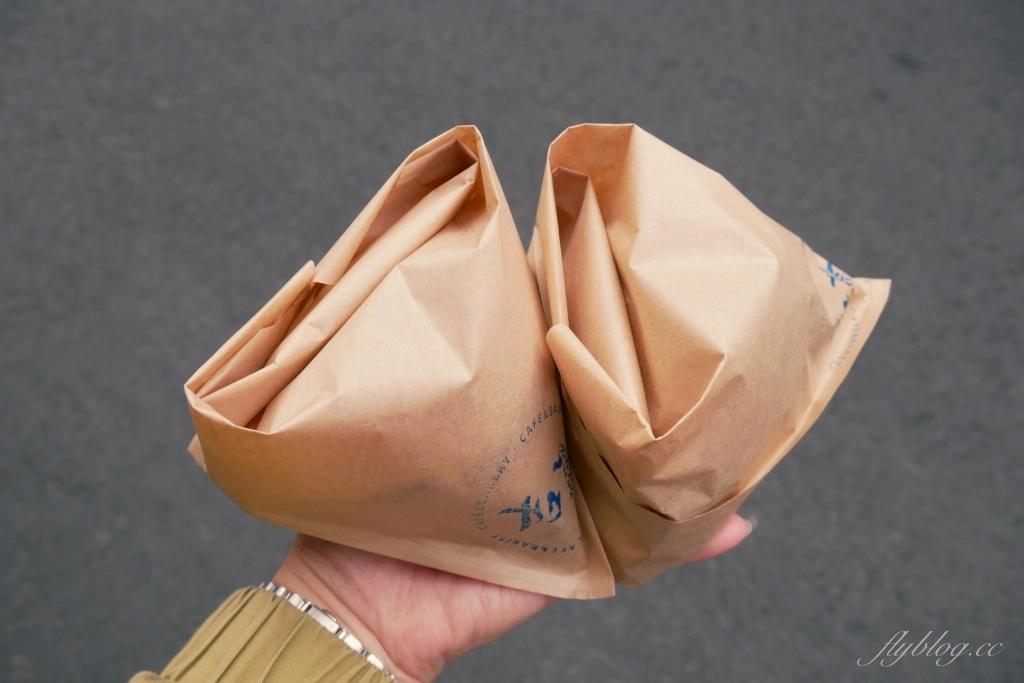 新竹北區｜吉十咖啡．新竹城隍廟人氣咖啡館，肉桂捲控必朝聖的名店 @飛天璇的口袋