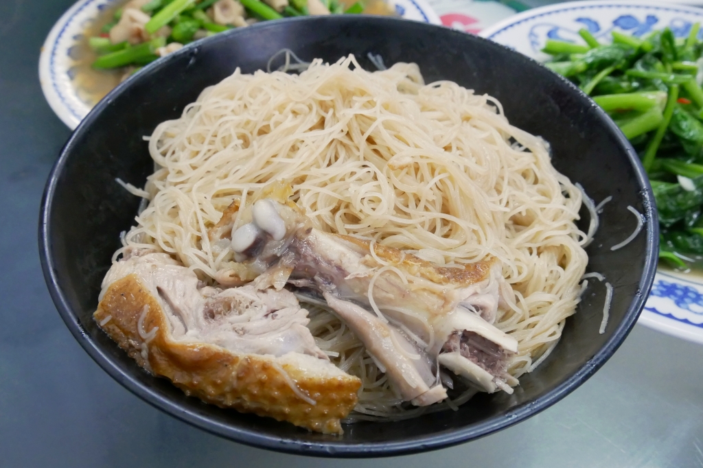 新竹北區｜許二姐鴨肉飯．新竹城隍廟必吃美食鴨肉許，招牌炒血鴨好吃又涮嘴 @飛天璇的口袋