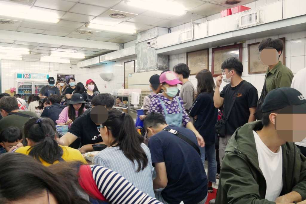 新竹北區｜許二姐鴨肉飯．新竹城隍廟必吃美食鴨肉許，招牌炒血鴨好吃又涮嘴 @飛天璇的口袋