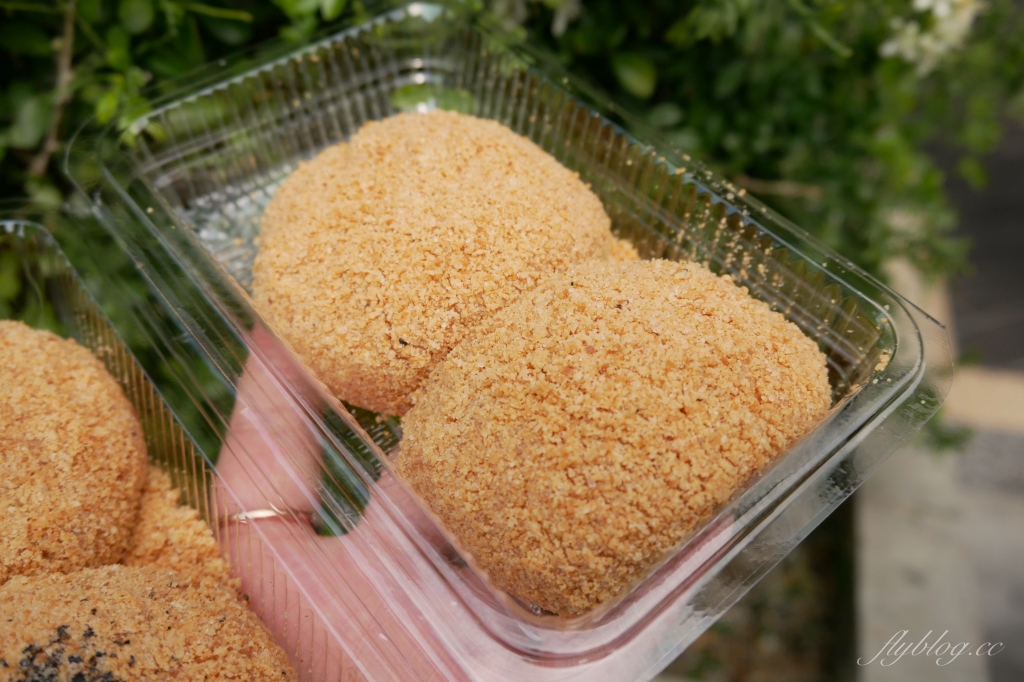 新竹北區｜周家燒麻糬，新竹城隍廟排隊美食燒麻糬，軟Q又療癒的古早味小吃 @飛天璇的口袋