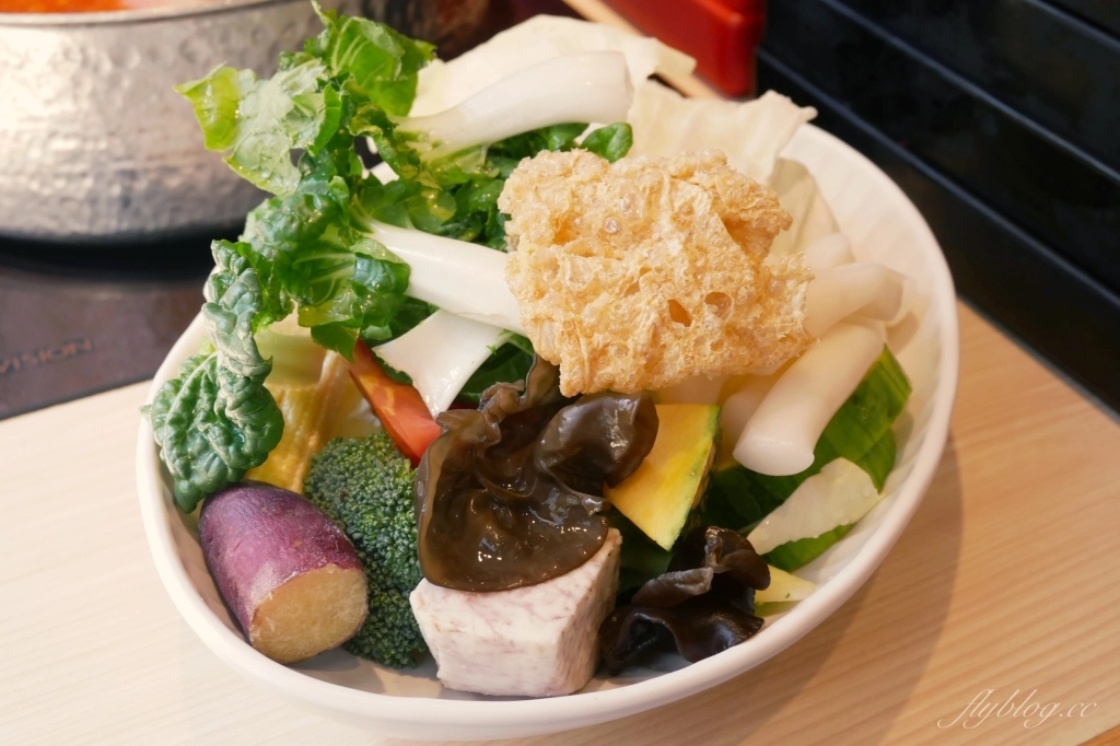 台中北屯｜和牛涮．458以上火鍋吃到飽，王品和牛火鍋品牌 @飛天璇的口袋