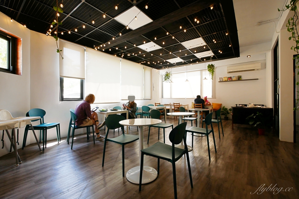 【台中北屯】 日起食書早午餐:透天老宅改建早午餐店,北屯松竹捷運站步行5分鐘 @飛天璇的口袋 【台中北屯】 日起食書早午餐:透天老宅改建早午餐店,北屯松竹捷運站步行5分鐘 @飛天璇的口袋