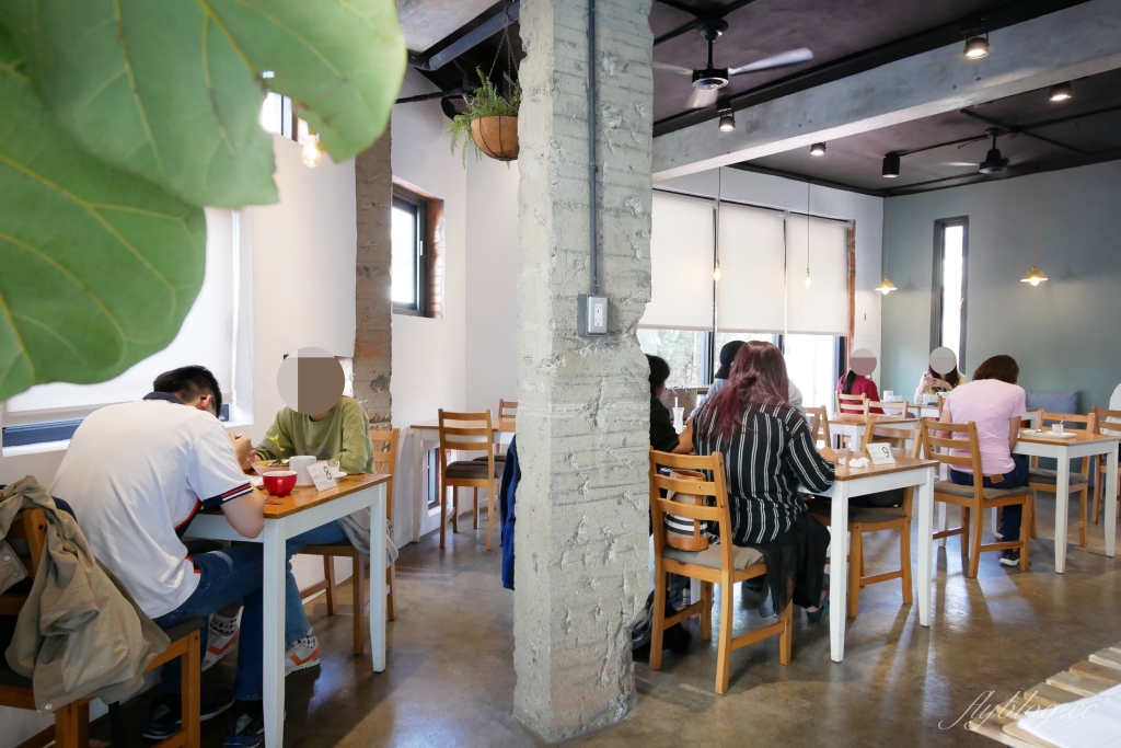 【台中北屯】 日起食書早午餐:透天老宅改建早午餐店,北屯松竹捷運站步行5分鐘 @飛天璇的口袋 【台中北屯】 日起食書早午餐:透天老宅改建早午餐店,北屯松竹捷運站步行5分鐘 @飛天璇的口袋