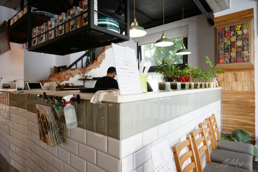 【台中北屯】 日起食書早午餐:透天老宅改建早午餐店,北屯松竹捷運站步行5分鐘 @飛天璇的口袋 【台中北屯】 日起食書早午餐:透天老宅改建早午餐店,北屯松竹捷運站步行5分鐘 @飛天璇的口袋