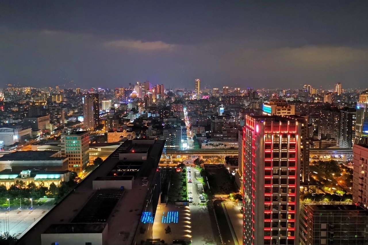 台中西屯｜REC COFFEE Taiwan，日本福岡冠軍咖啡館海外一號店，坐擁台中7期26樓最美夜景 @飛天璇的口袋