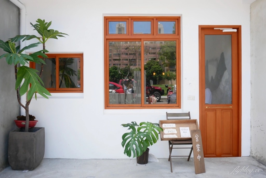 Opus 67｜序曲早午餐新品牌Opus 67，老宅悠閒空間面對大片綠地 @飛天璇的口袋