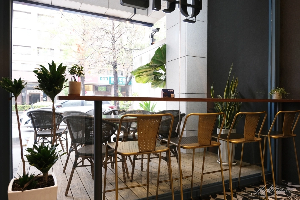 台中南屯｜咖波堤 Cupoti Cafe．河南路網美風咖啡館，酸麵包和肉桂捲吃得到 @飛天璇的口袋